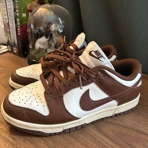 Nike Dunk Lows in Cacao Wow 6W